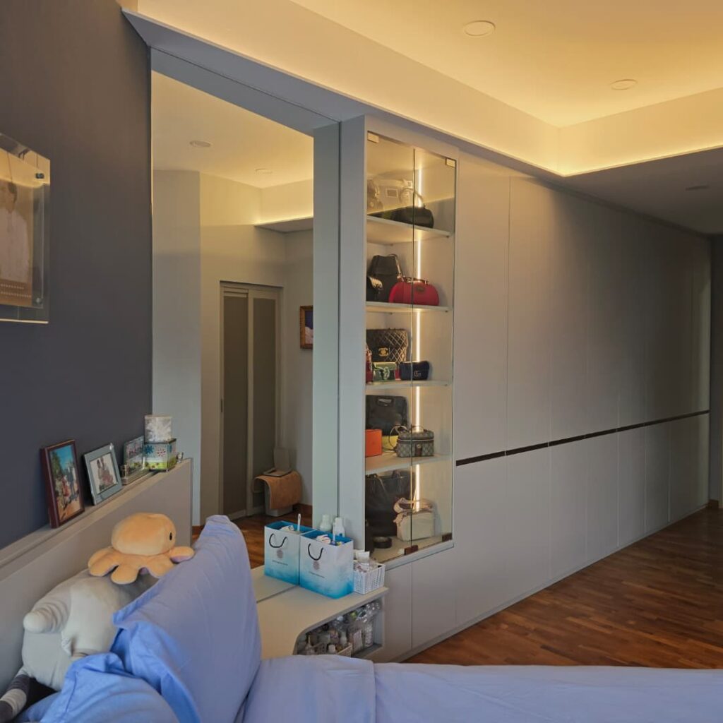 How Can Small Apartment Design Create a Stylish and Functional Living Space?